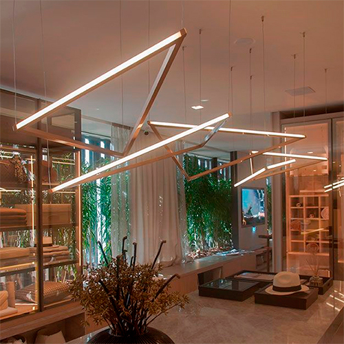 Luminária de Teto Pendente Três Lados com LED Integrado