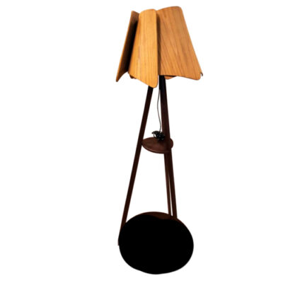 Coluna madeira Dandara com uma lampada e27